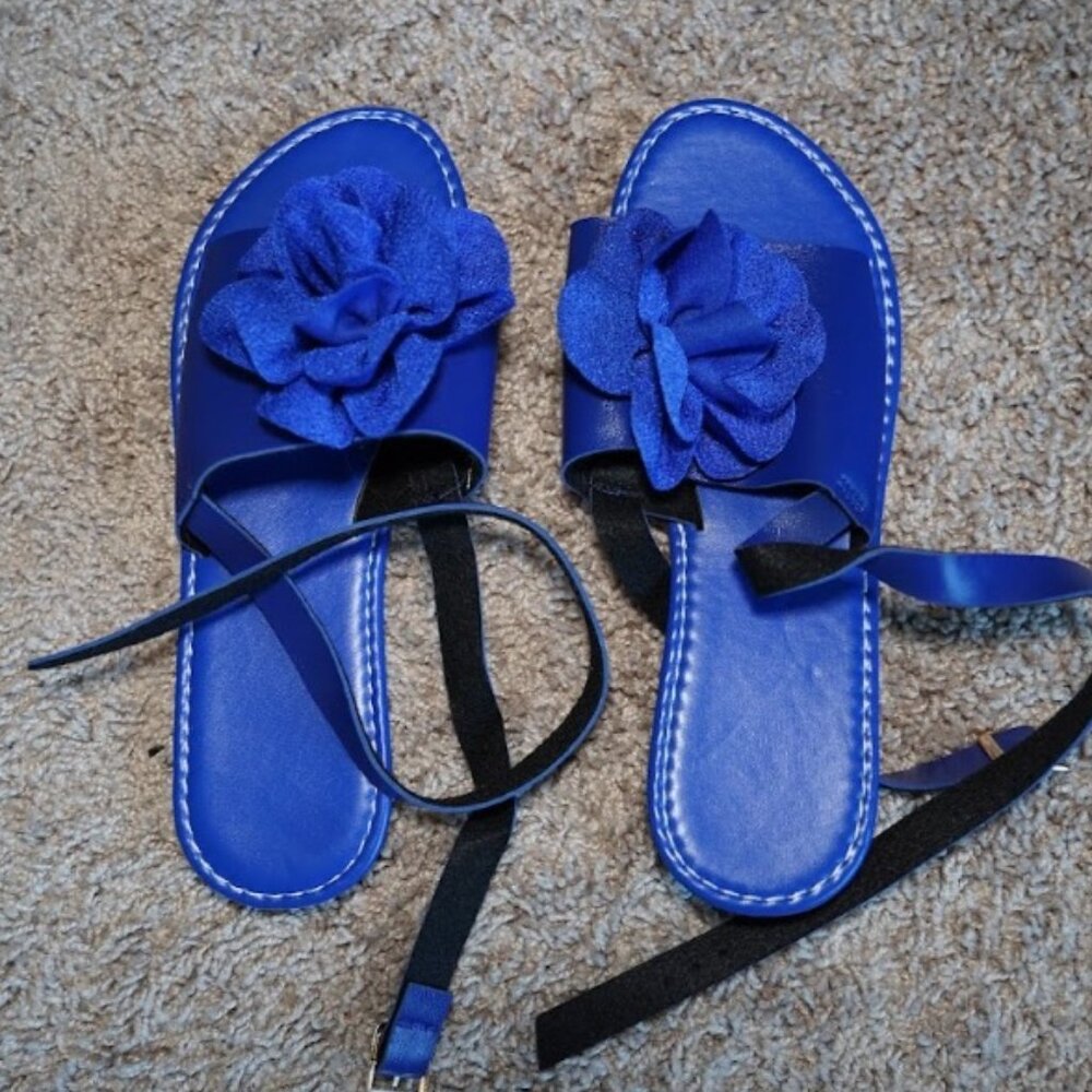 Blue Floral Ankle Strap Sandals Size 8/9